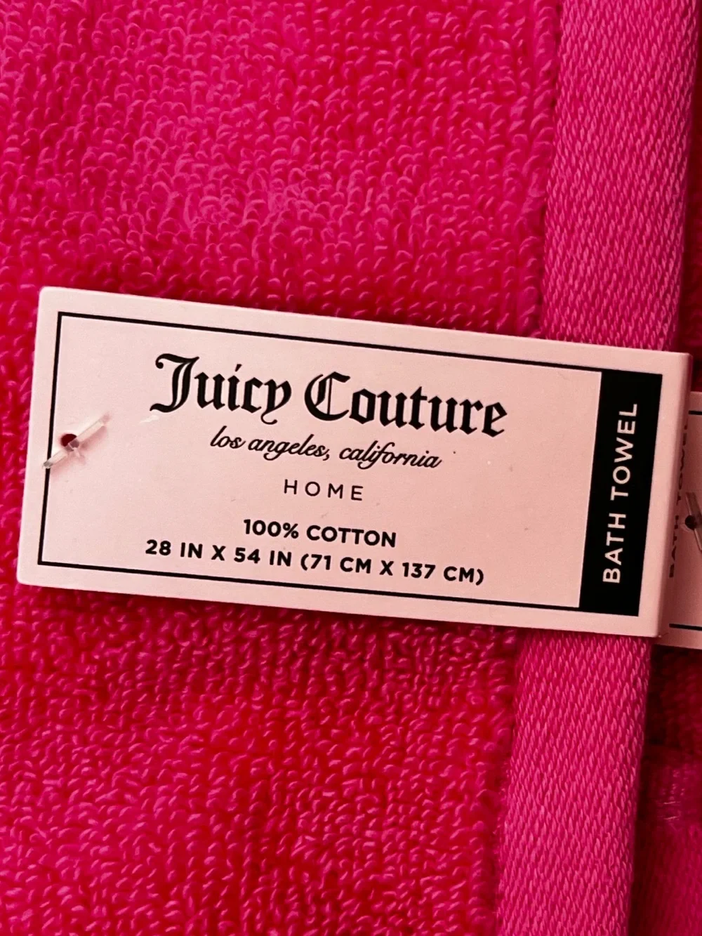 Juicy Couture - ‘Crown - Hot Pink. Bath towel set. NWT. Firm!